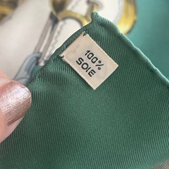 Vintage 100% Silk Hermes scarve by F. De La Perriere - Picture 7 of 12